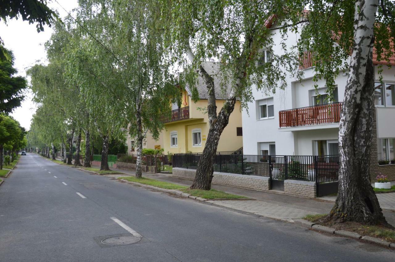 Varga Apartman Heviz Apartment Bagian luar foto