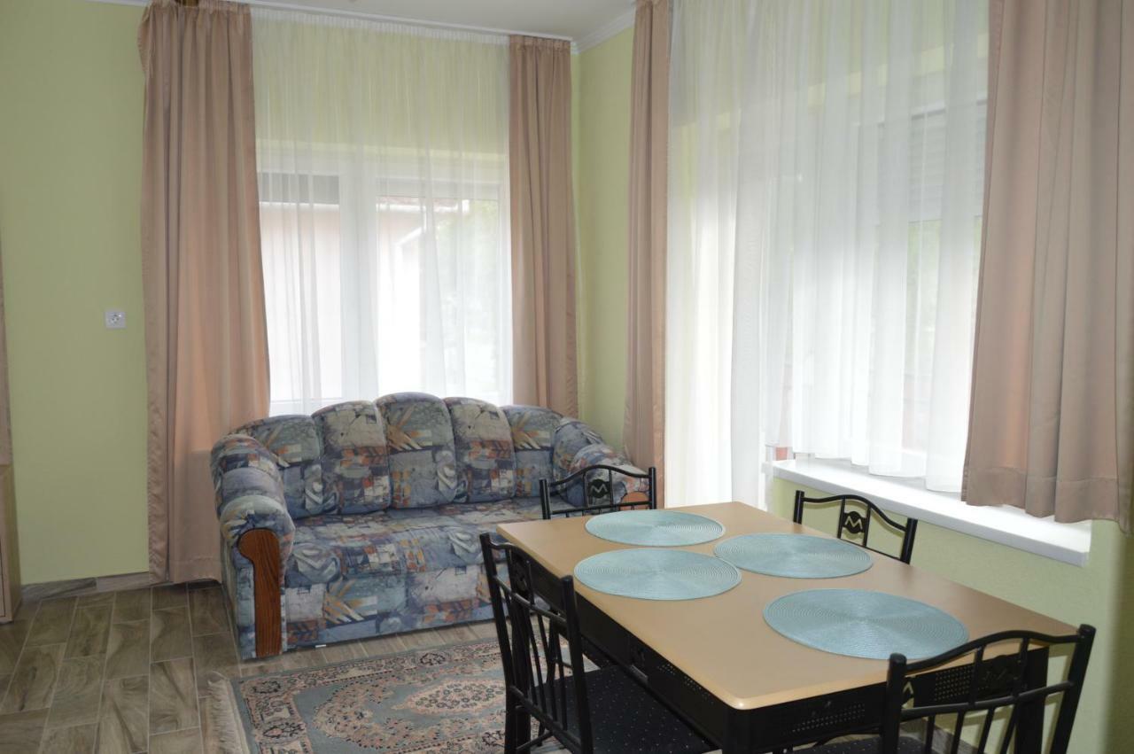 Varga Apartman Heviz Apartment Bagian luar foto