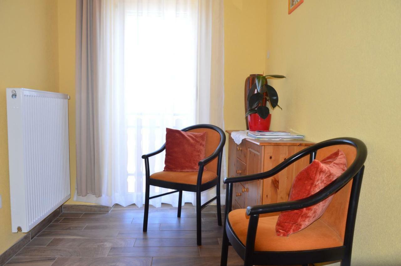 Varga Apartman Heviz Apartment Bagian luar foto