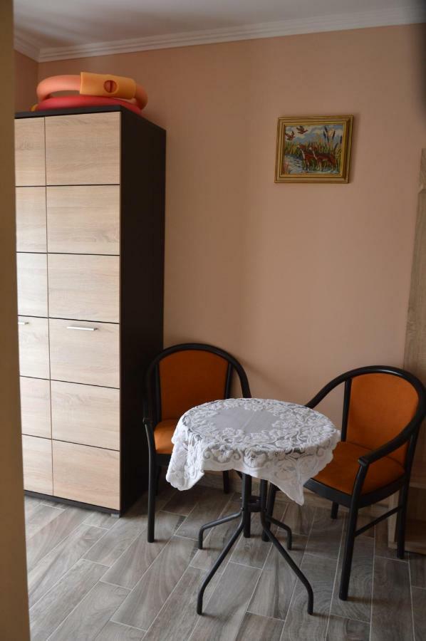 Varga Apartman Heviz Apartment Bagian luar foto