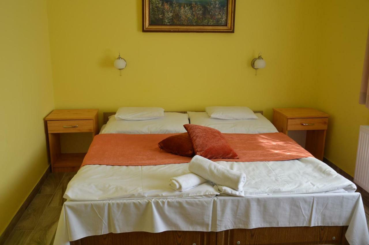 Varga Apartman Heviz Bagian luar foto